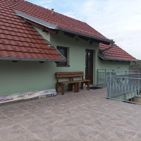 Rodinné vinařství Guldanovi Divaky Exteriér fotografie